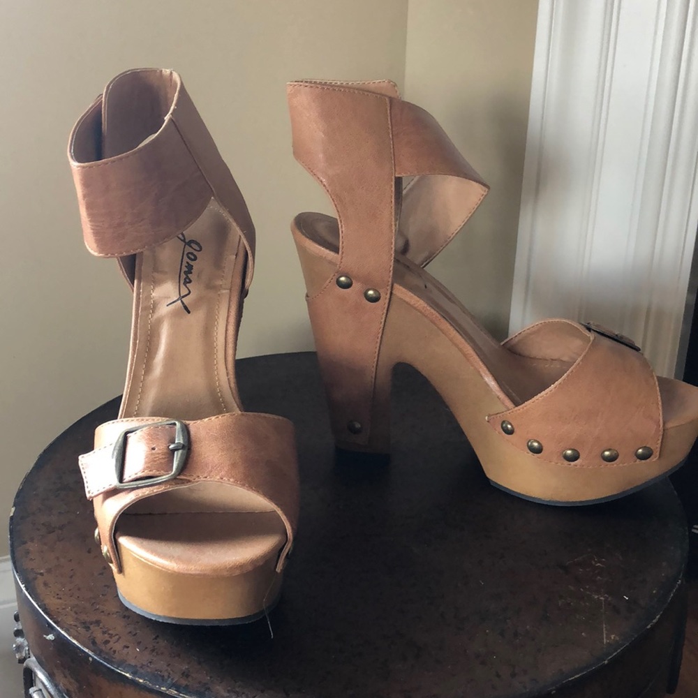 Gomax heels